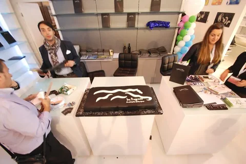 Dialogo con i visitatori nello stand INN PROGRESS