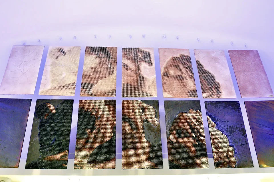 Decorative panels featuring a natural landscape