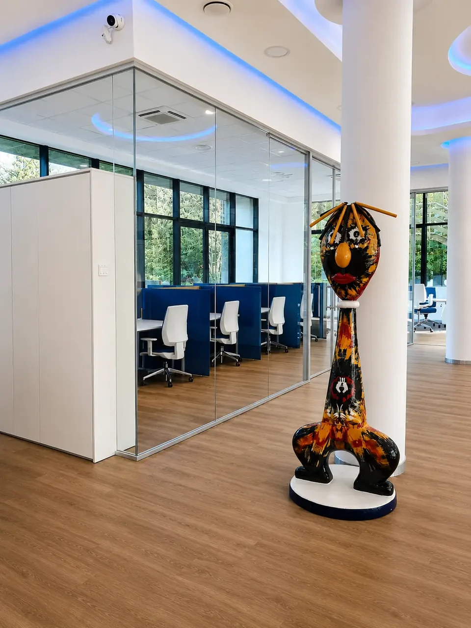 Glazed office partitions at the new Consalvo Servizi headquarters