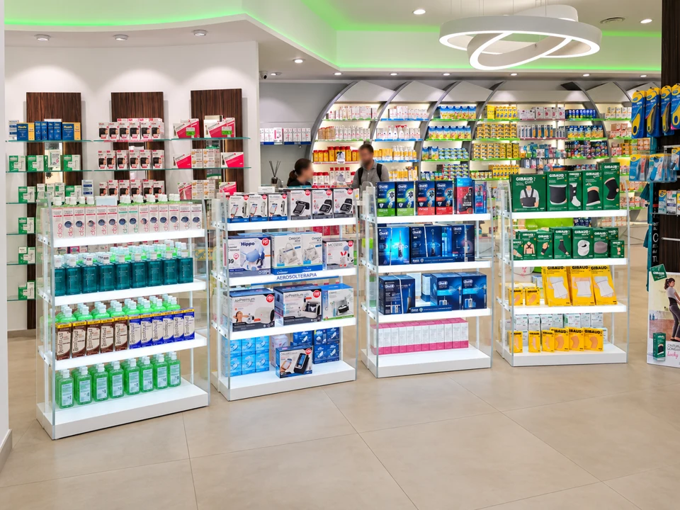 Backlit shelving and central product island